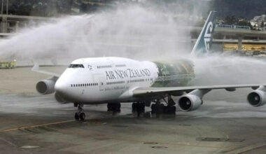 Air New Zealand Boeing 747-400 with Lord of the Rings livery