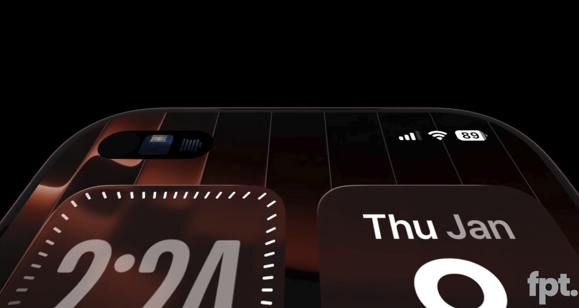 Close-up of an unbranded smart device screen showing 'Thu Jan 9' with icons for signal, Wi-Fi, and battery displaying '89'.