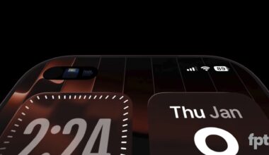 Close-up of an unbranded smart device screen showing 'Thu Jan 9' with icons for signal, Wi-Fi, and battery displaying '89'.