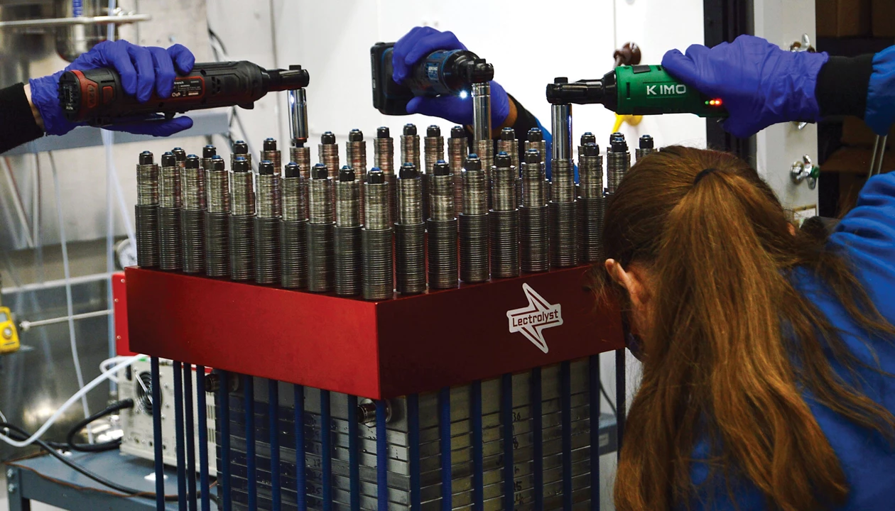 Chemistry in Pictures: Keep it tight