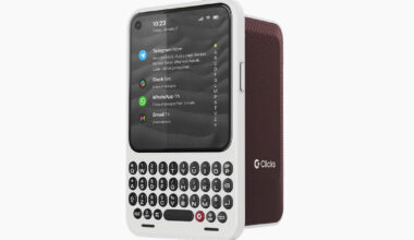 Clicks Communicator Phone 0 Hero