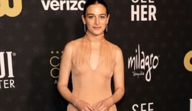 Jenny Slate slams Justin Baldoni as ‘biggest clown’ in leaked texts