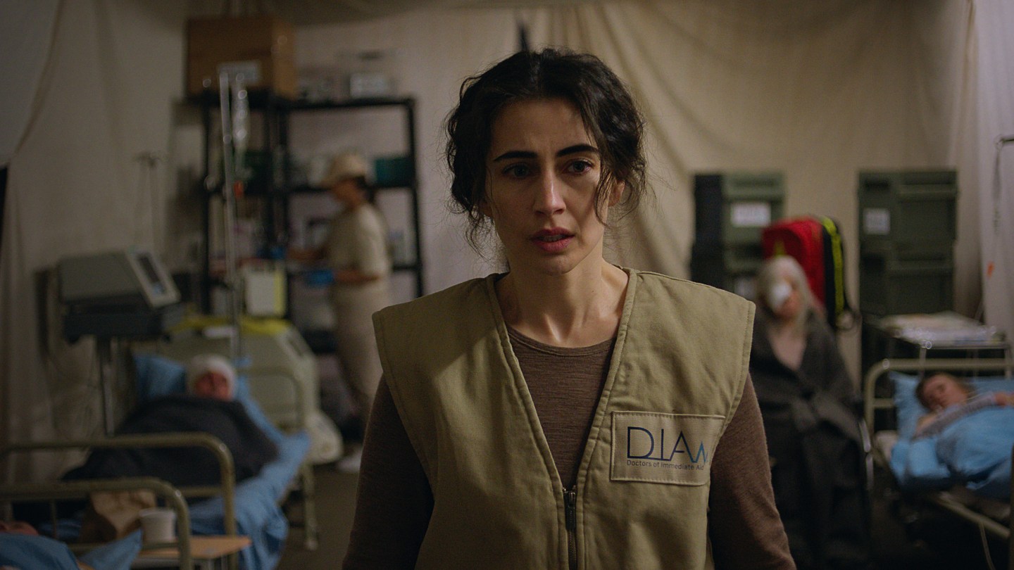 'Earth Song' Film Trailer for Erol Mintaş' Second Feature