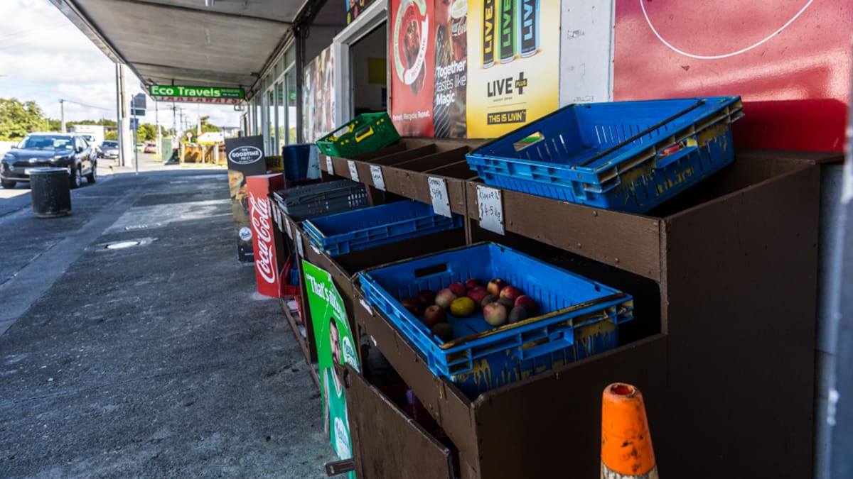 Mt Roskill store pulls produce as fruit fly biosecurity operation ramps up