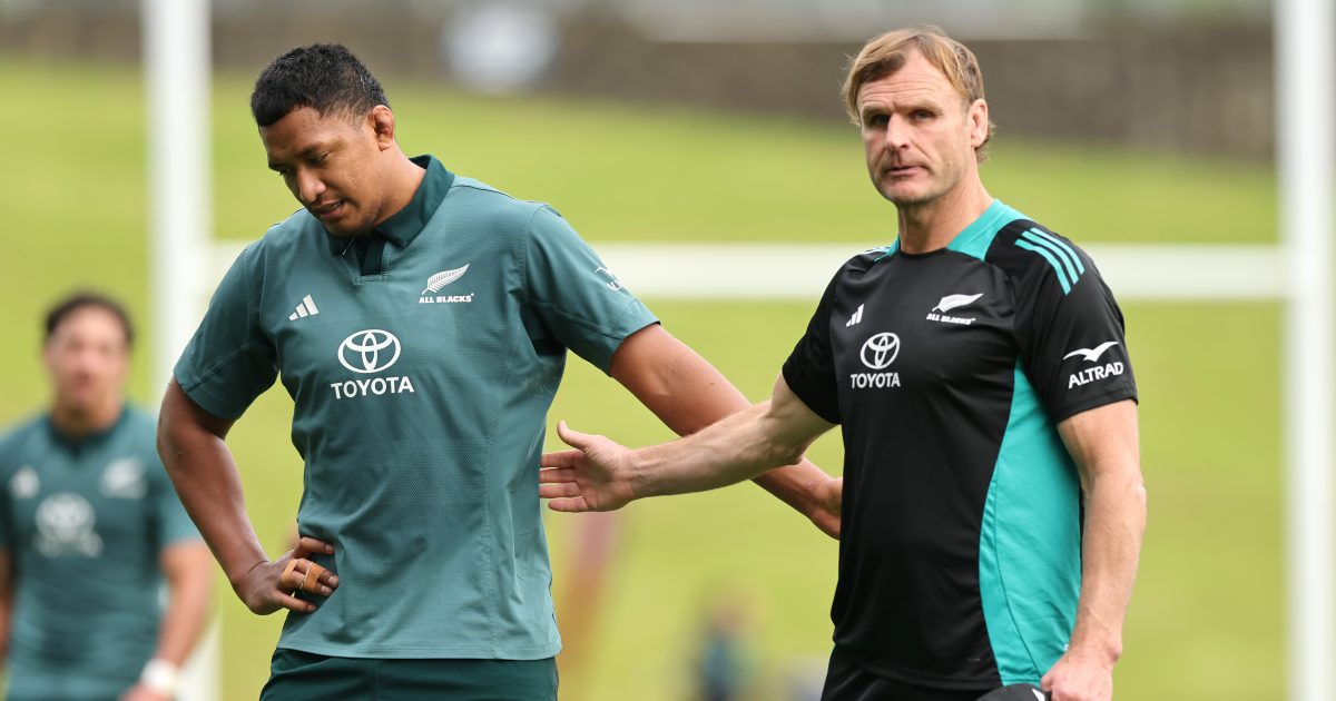 Timing of Scott Robertson's All Blacks exit 'pretty bizarre'