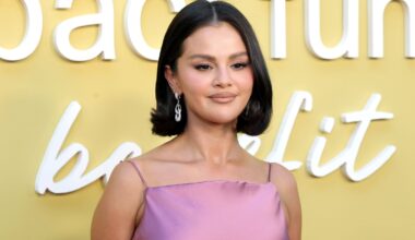 Selena Gomez Pairs Her Low-Cut Dress With Her New Haircut