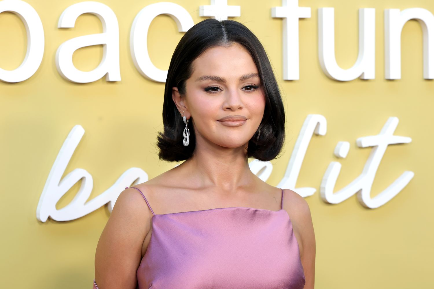 Selena Gomez Pairs Her Low-Cut Dress With Her New Haircut