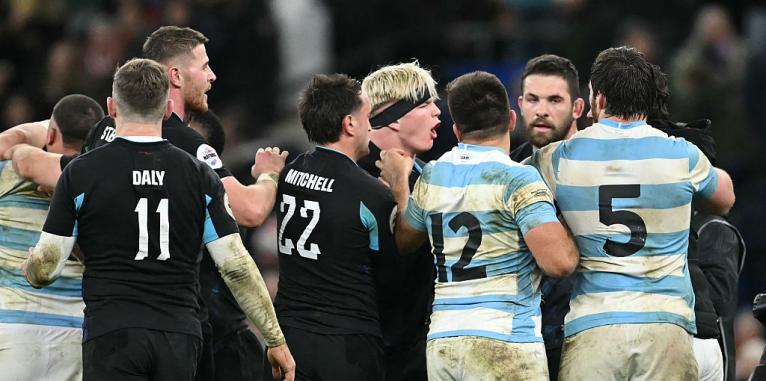 England tunnel fight