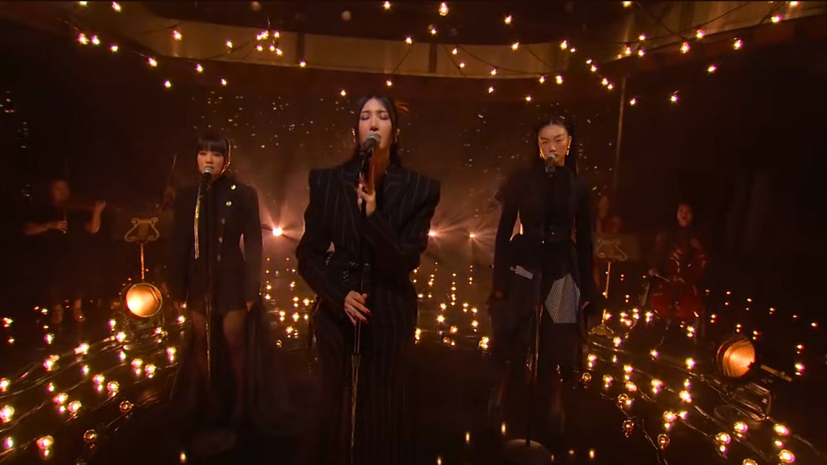 HUNTR/X Debut New "Glowin'" Version of "Golden" on Kimmel: Watch