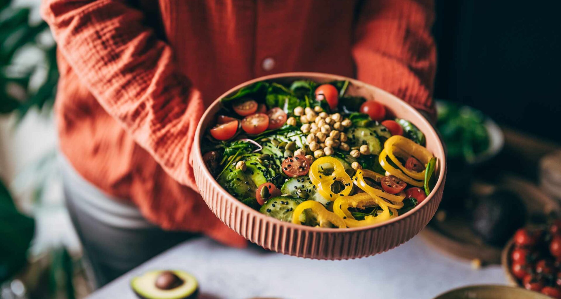 5 Nutrition Habits Dietitians Say Matter More Than How Many Calories You Eat