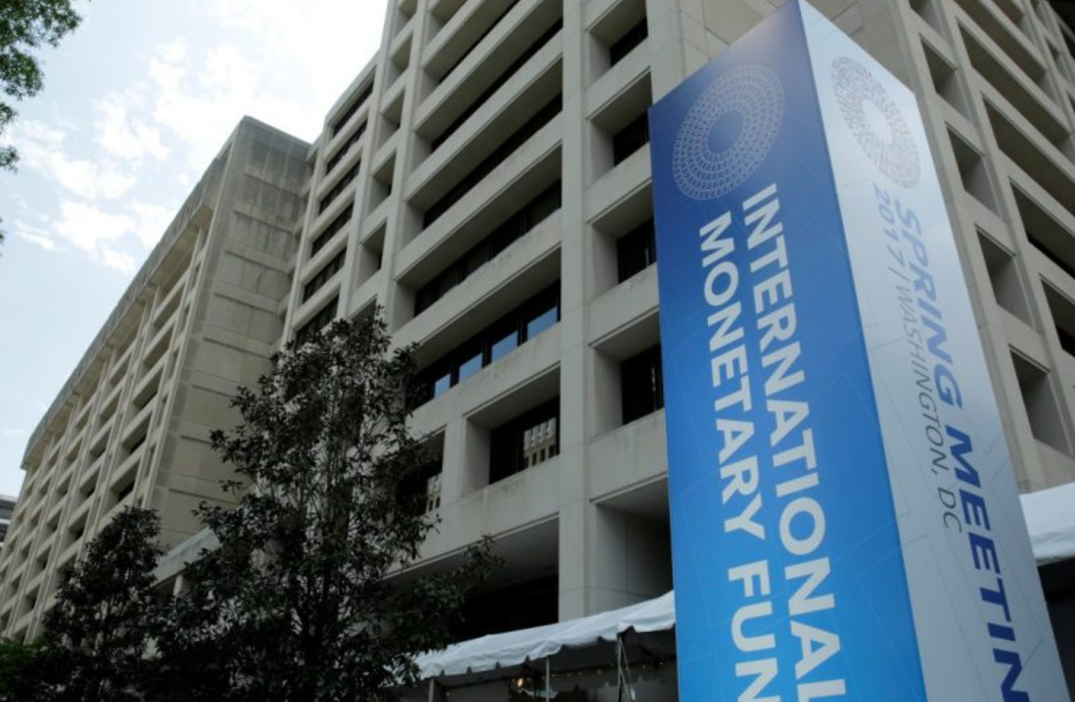 IMF Warns of Global Job Shifts