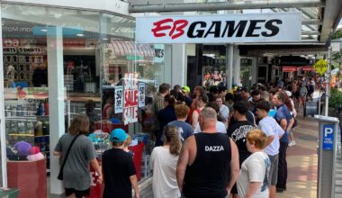 Huge queues as EB Games’ closing down sale sparks rush for final deals