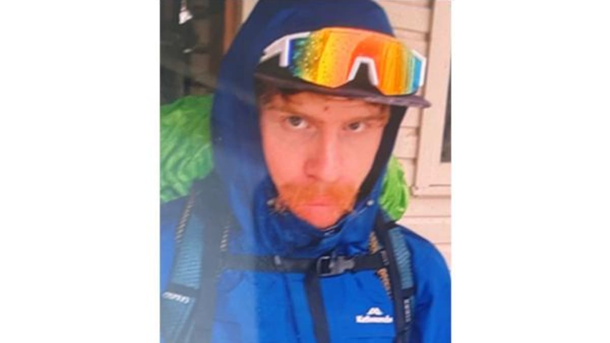 Mount Huxley search: Police appeal for sightings of missing tramper Connor Purvis