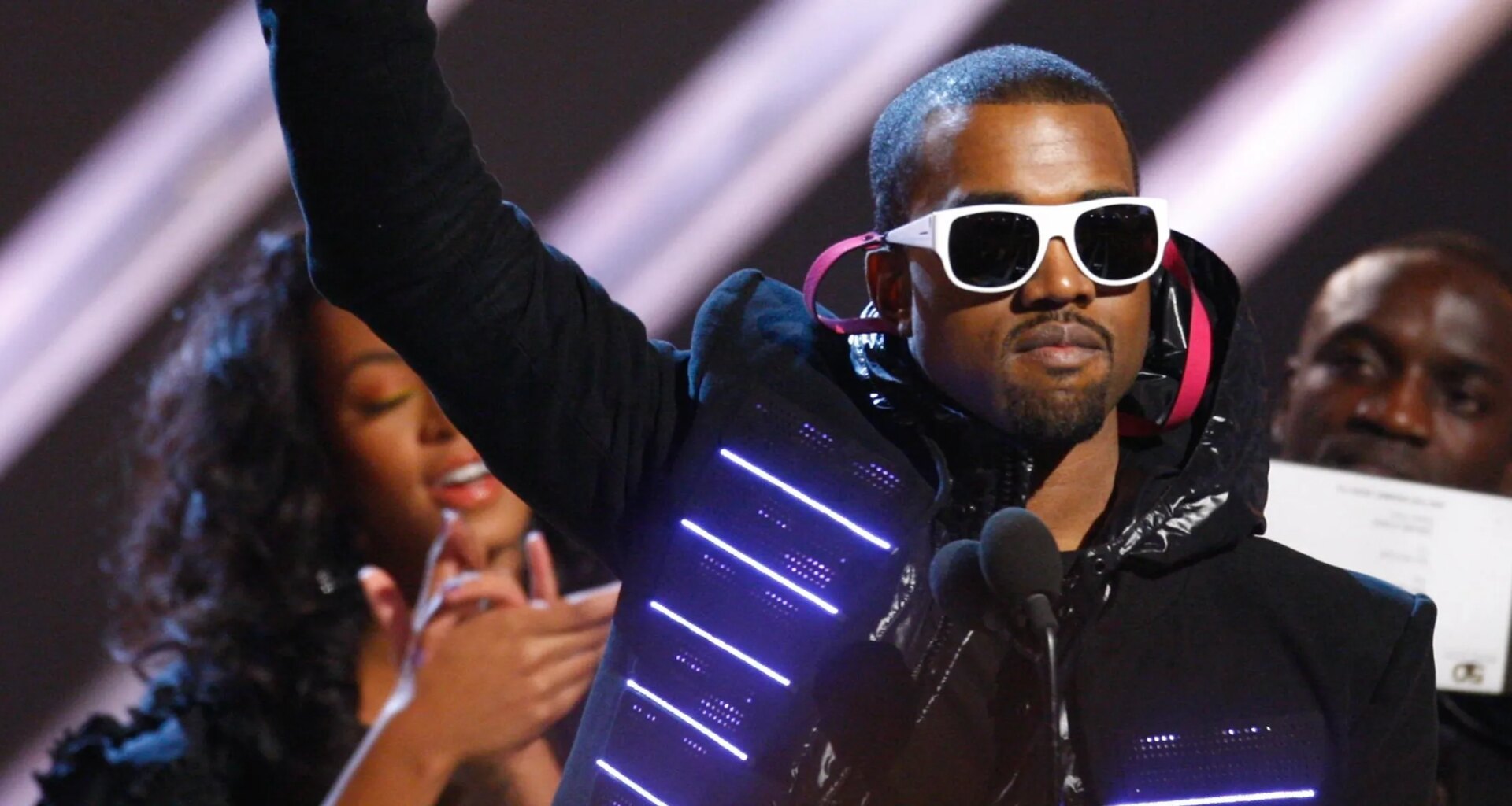 Kanye West's Camp Claims There's No A.I. On New Album "BULLY"