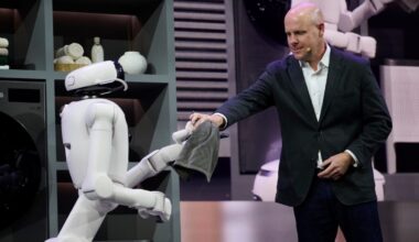 Some Robots at CES Are Actually Impressive... In a Very Slow Kind of Way