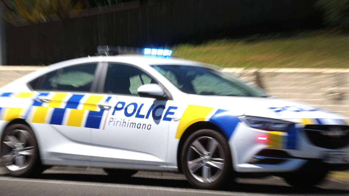 Serious crash closes State Highway 1 near Brynderwyns