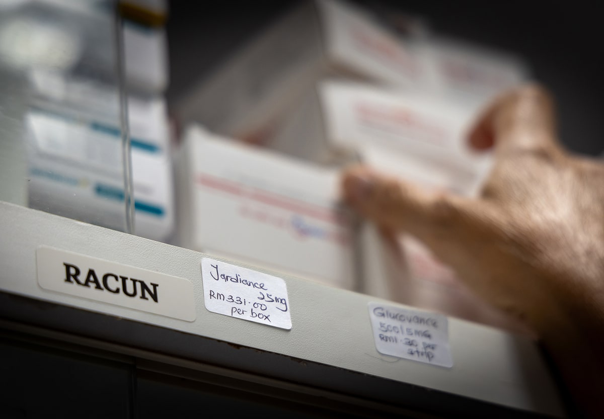 Pharma MNCs Won’t Sell Drugs To Doctors Without Valid APC