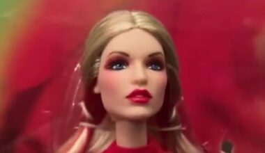 Kylie Minogue Barbie doll slammed by fans, who say doll looks nothing like her