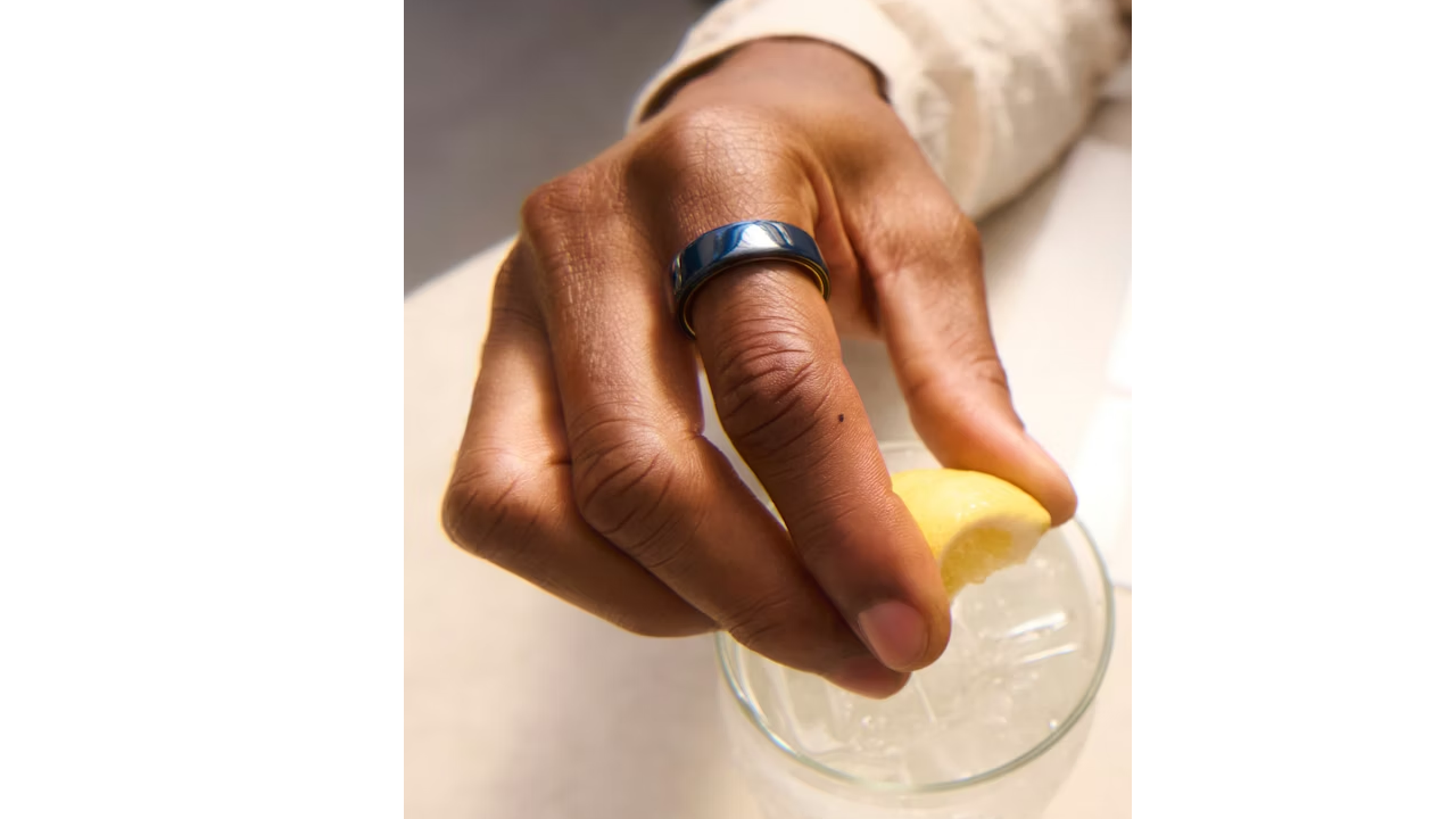 Oura Ring 4 Ceramic