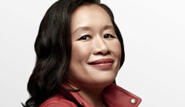 A portrait of Medtronic EVP and Diabetes Operating Unit President Que Dallara.