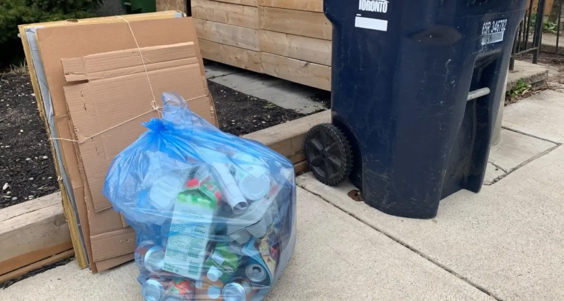 Missed recycling pickups in Toronto to be cleared by end of week after rocky rollout