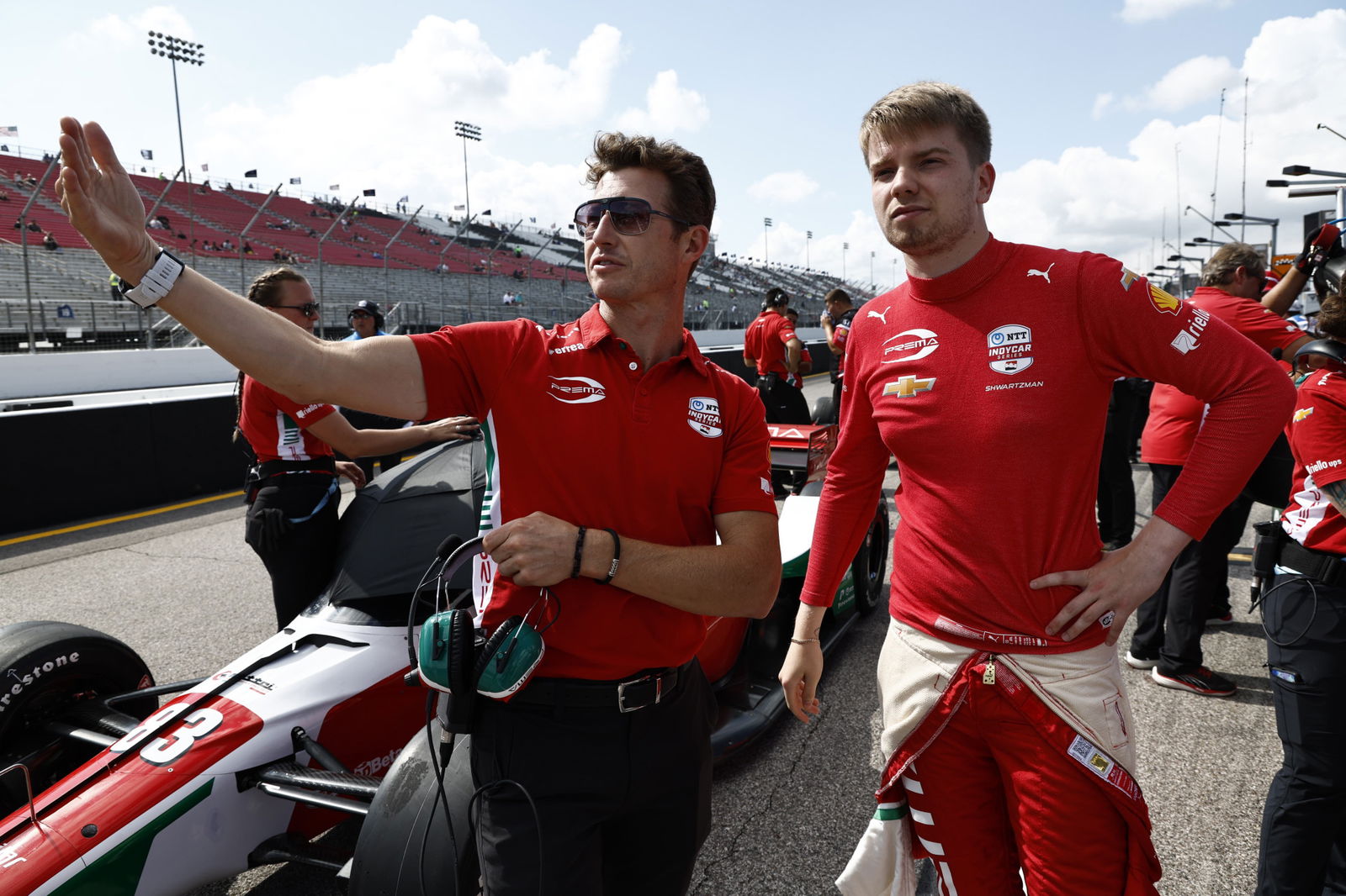 Briscoe jumps as concerns continue for broke IndyCar team