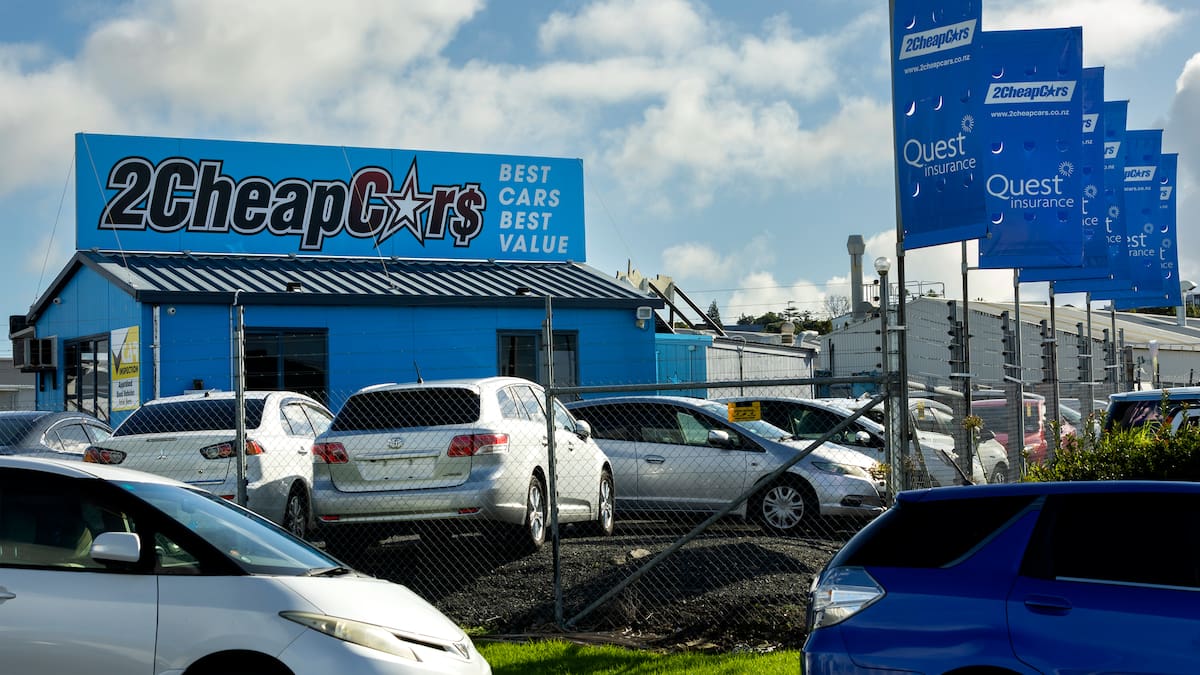 NZ sharemarket plunges 0.7% - Market close