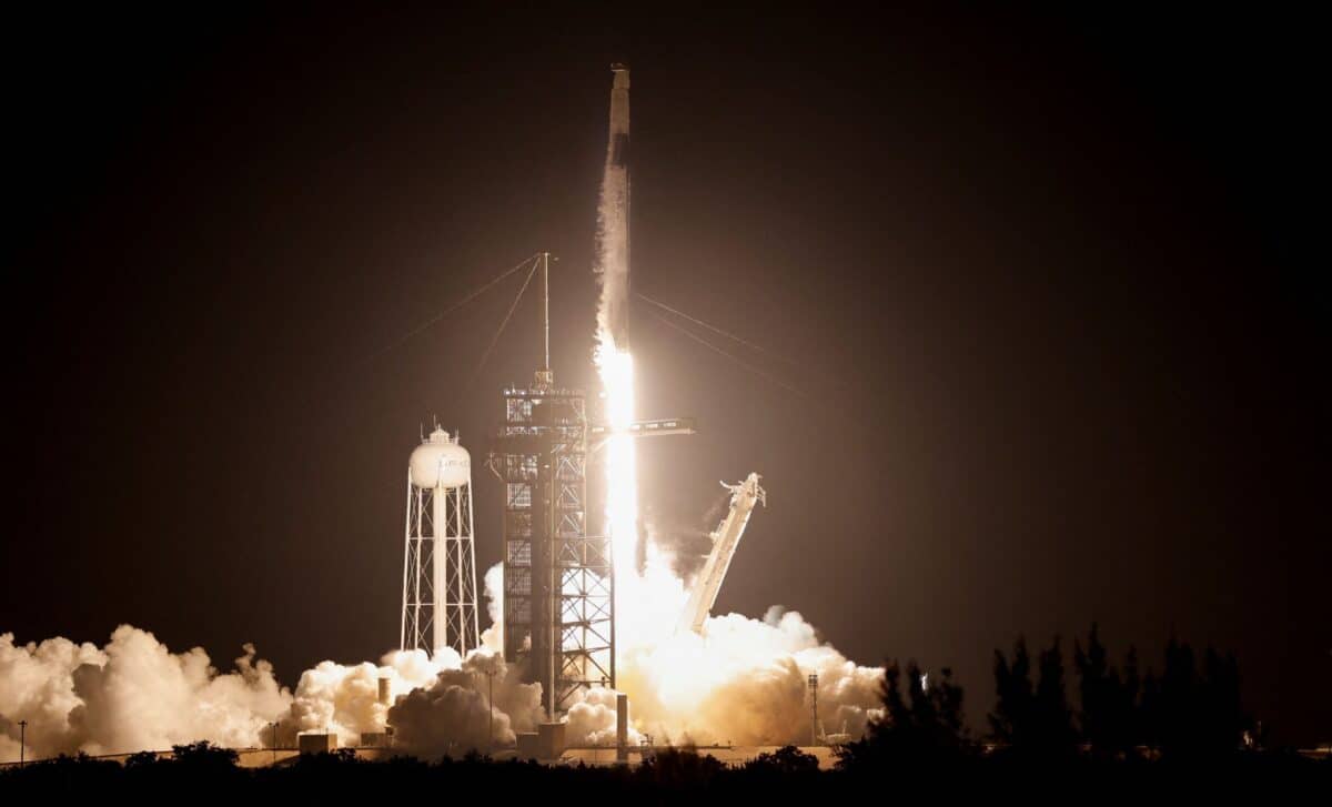 Spacex Just Launched A Secret Spy Mission And Cut The Cameras Right After