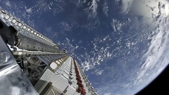 China Begins Enforcing its Ban on Shipboard Starlink