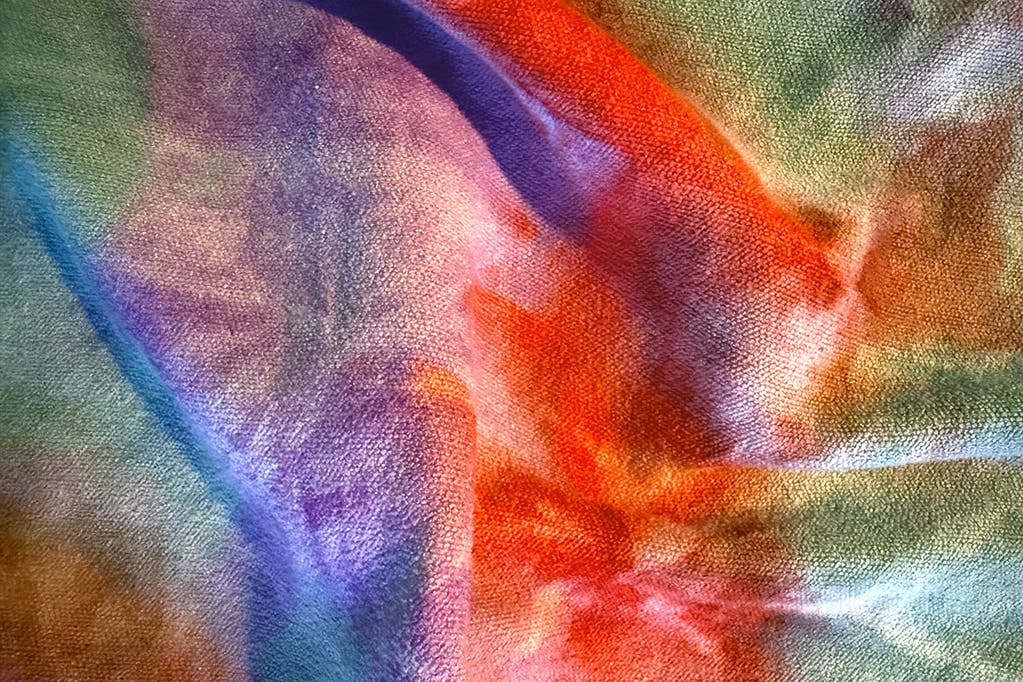 A close up view of the Eunzel towel on display.