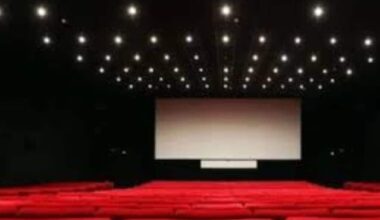 She Ruled The Box Office In 90s, Worked With 3 Khans Of Bollywood, Then Left Stardom For A Life Filled With Spirituality