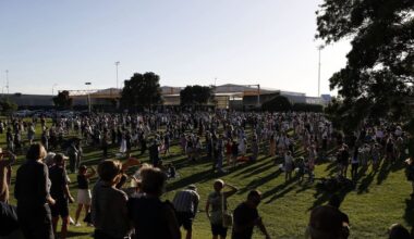 Community gathers for Mount Maunganui evening vigil one week after landslide tragedy