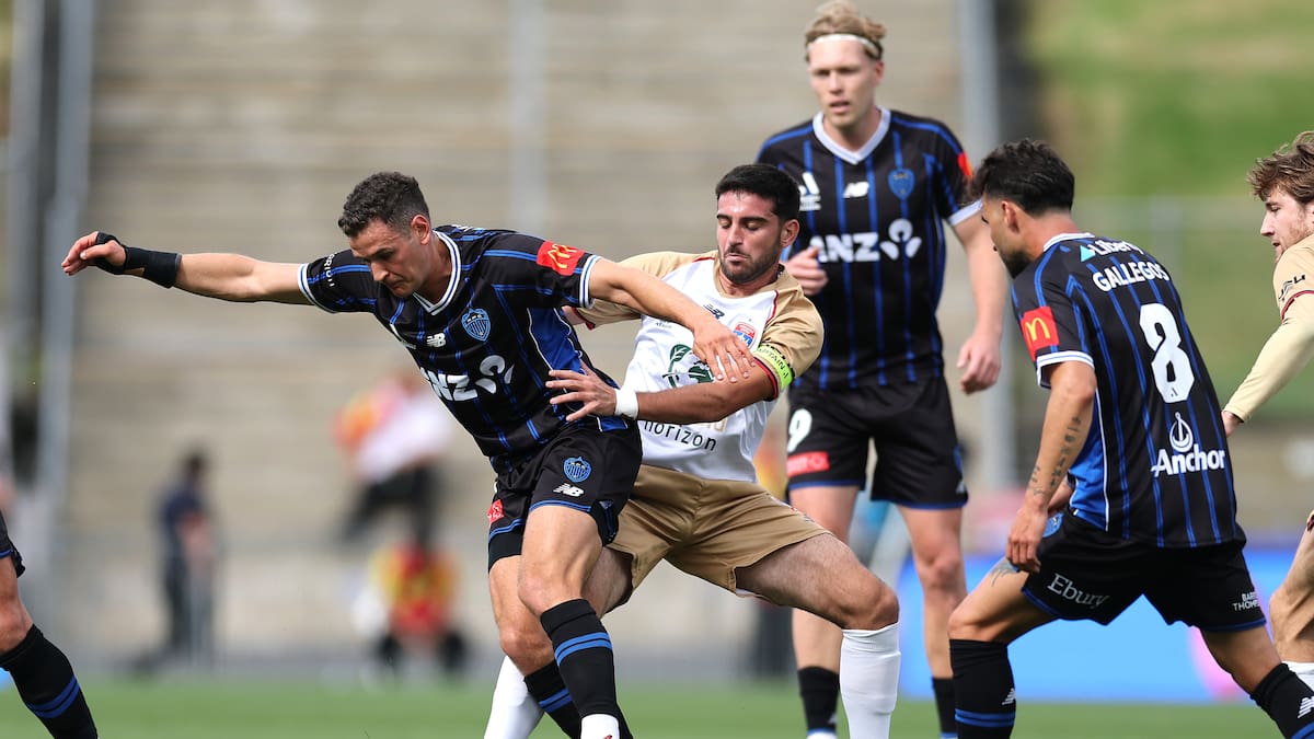 Auckland FC v Newcastle: Hosts shocked by 10-man Jets at Go Media Stadium