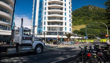 Mount Maunganui landslide: Cafes reopen after losing thousands