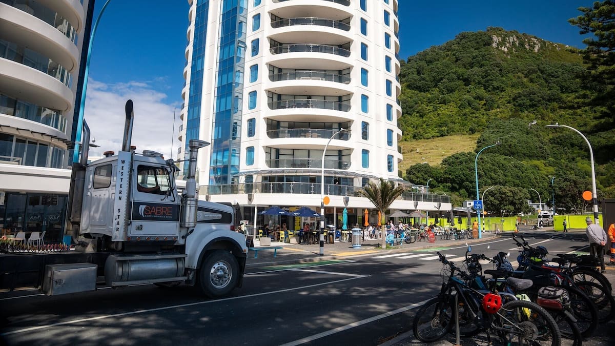 Mount Maunganui landslide: Cafes reopen after losing thousands
