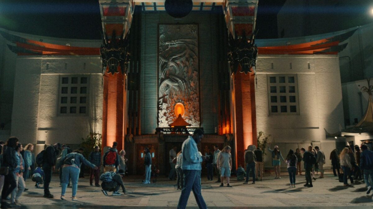 How the 2 Big Celeb Cameos in 'Wonder Man' Came About