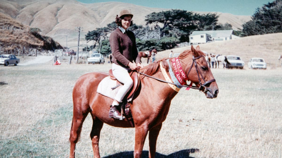 Our little ponies: The democracy of riding clubs