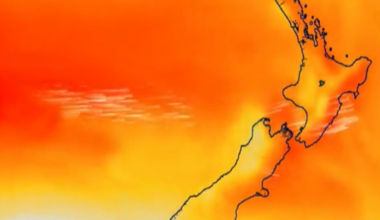 Weather: Heavy rain, wind to hit bottom of South Island, temperatures to push into 30s for parts of Aotearoa
