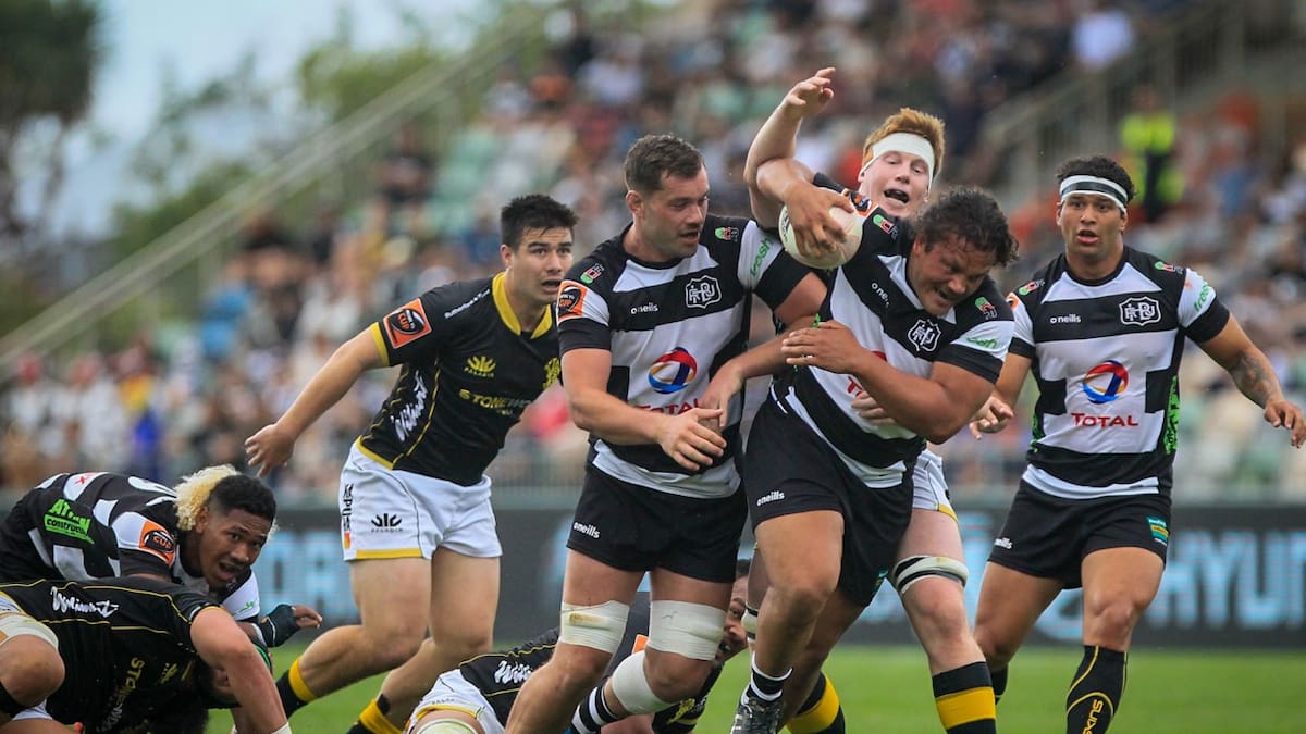 Hawke’s Bay Magpies front-row rock to try rugby in the UK