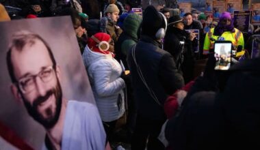 Justice Department opens civil rights probe into Alex Pretti shooting