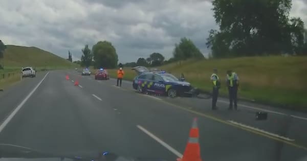 Police car involved in two-vehicle crash near Tīrau