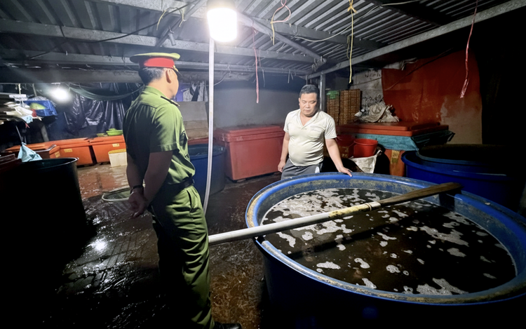 How 3,000 tonnes of chemical-soaked snail meat slipped past Vietnamese authorities for years
