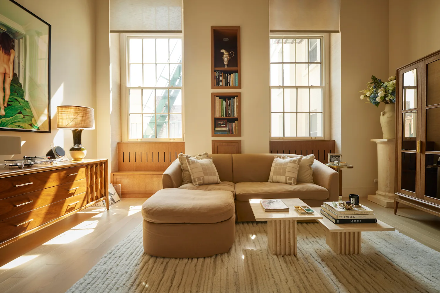 How Interior Designers Mix Textures with The “70-20-10 Rule”