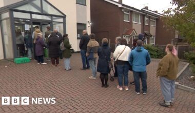 Bristol dentists 'gave patients ultimatum' before NHS sign-up