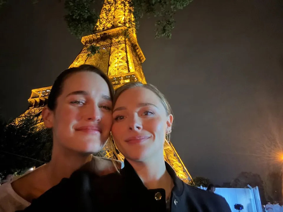 <p>Chlo&euml; Grace Moretz & Kate Harrison</p>