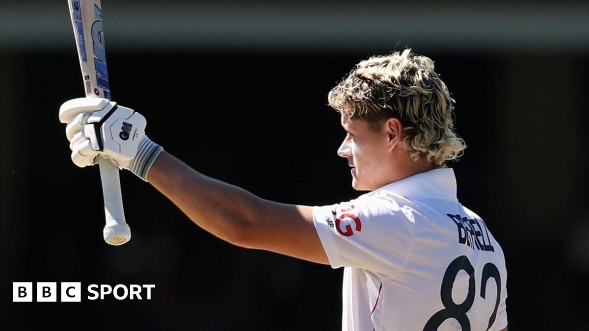 Beehive of Jacob Bethell's first 100 runs