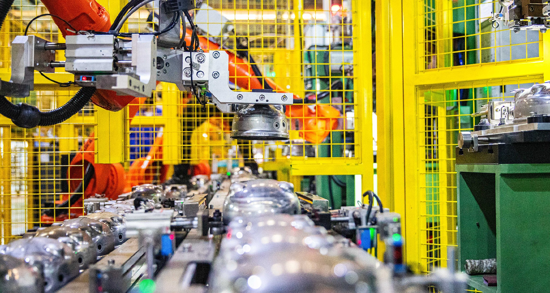 China's industrial enterprises post modest profit growth in 2025 - news.cgtn.com