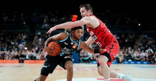 Perth Wildcats grind out gutsy road win over Breakers in Auckland