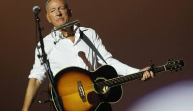 Bruce Springsteen Performs Anti-ICE Song at Minneapolis Concert: Watch