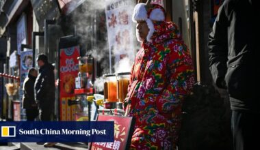 Small restaurants in China starve as consumers suppress appetite for spending